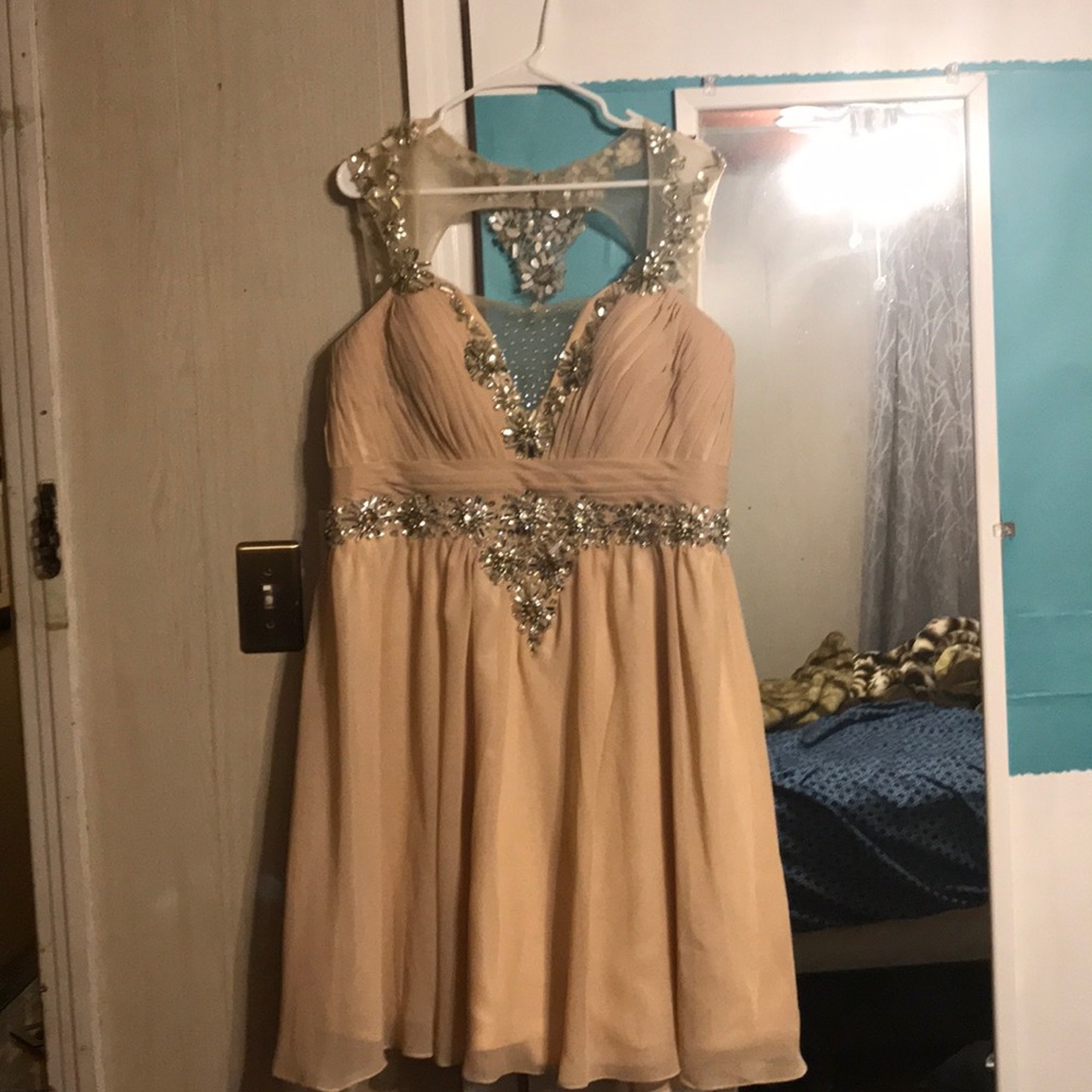 Short dress